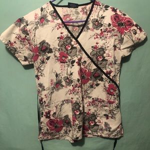 Woman’s xs scrub top